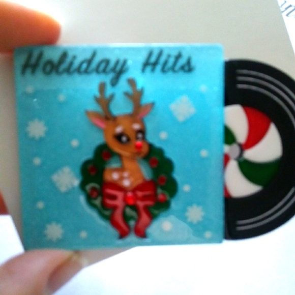 Christmas Album Brooch NWT - Picture 1 of 3
